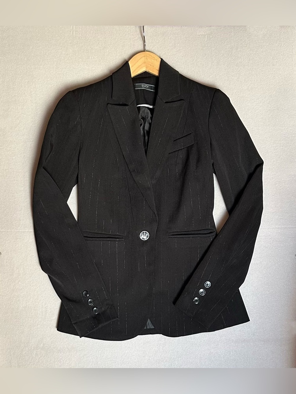 💜 Suzy Shier Black Pinstripe Single-Button Blazer